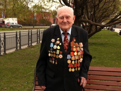 Председатель Совета ветеранов поздравил ветеранов с Днем Победы